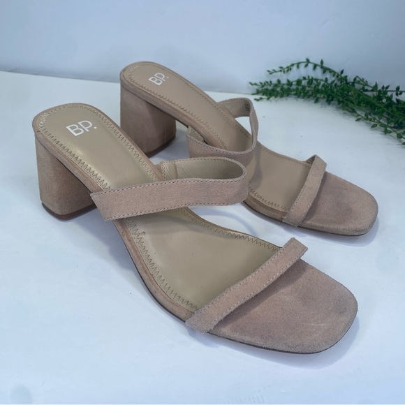 BP. Emmie Lea Suede Strappy Square Toe Heeled Slide Sandals Beige Size 9.5M - Picture 1 of 8